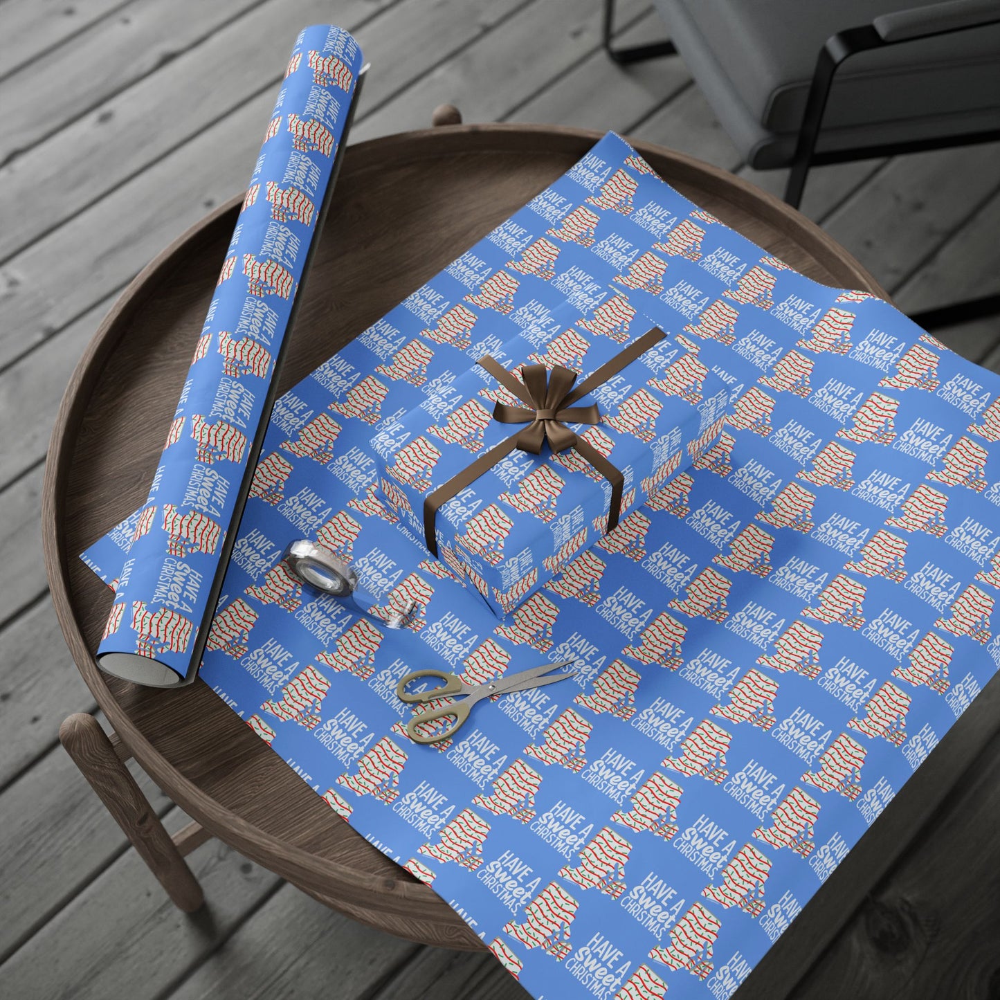 RI Shaped Holiday Cake Wrapping Paper